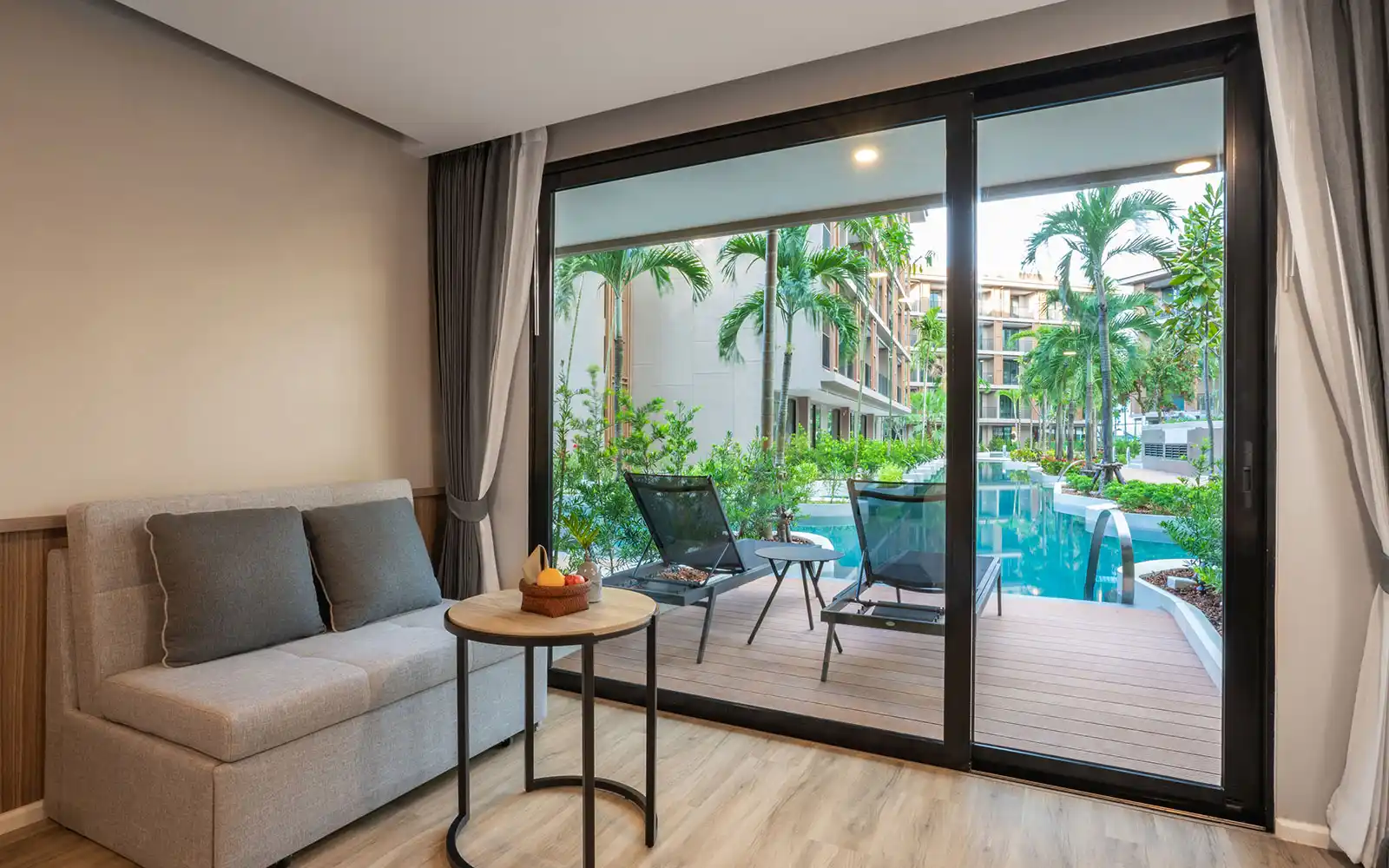 Flora Pool Access